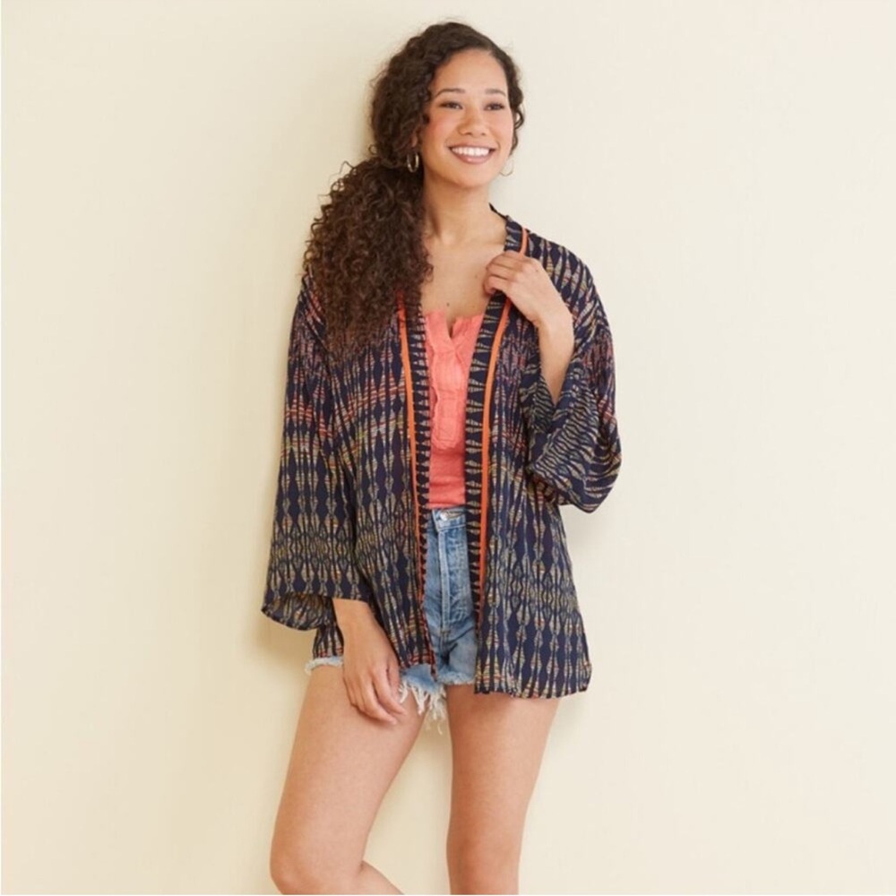 Evereve Allison Joy Marelle Navy Blue Multicolor Geometric
Ikat Kimono XS/S NWT
